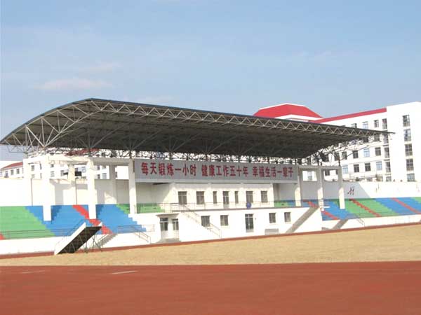 乌兰浩特操场看台网架工程